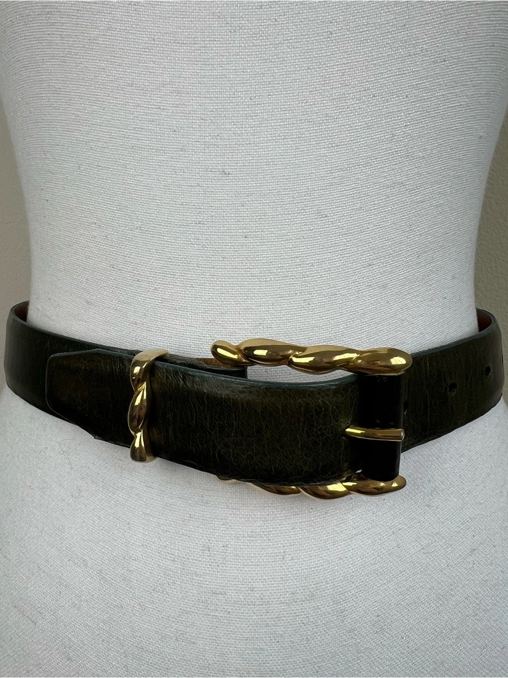 VTG Linda Allard Ellen Tracy Green Buffalo Calf Leather Belt Gold Buckle Small
